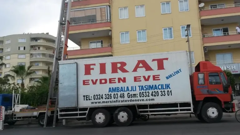 Fırat Evden Eve Taşımacılık Logo