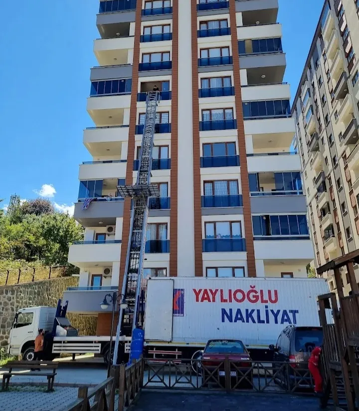 Yaylıoğlu Asansörlü Evden Eve Nakliyat Logo